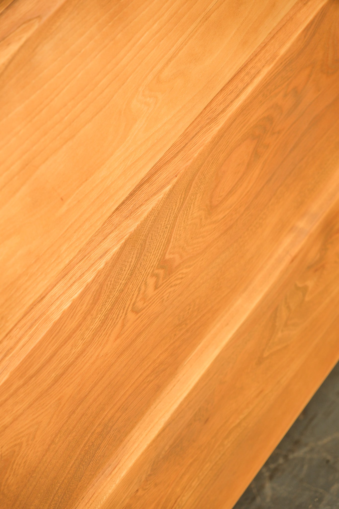 MCM Oak Upper Both Dresser