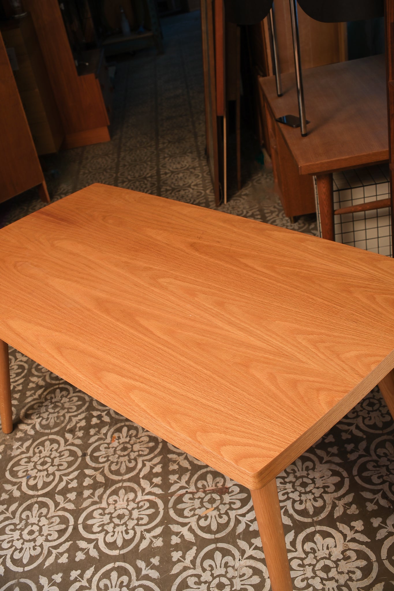 Modern Solid Oak Dining Table By Sean DIX