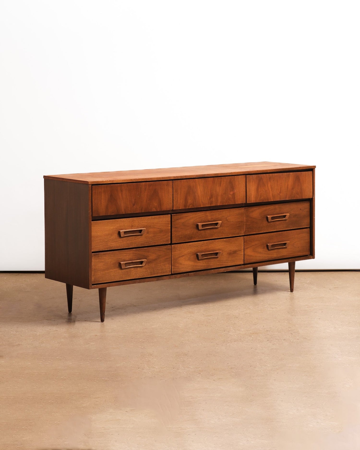 Dressers & Credenzas