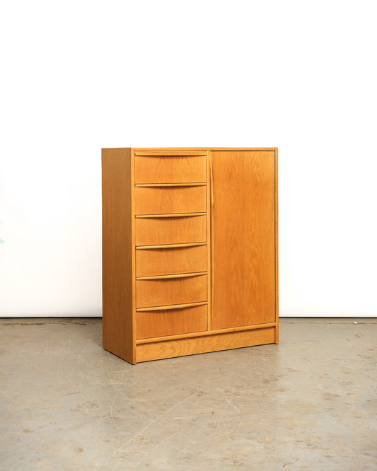 MCM Minimal Dresser